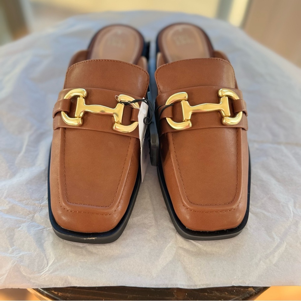 Time & Tru Women's Brown Loafer Mules Size 8 Memory Foam Slip On Gold Hardware - Picture 2 of 14